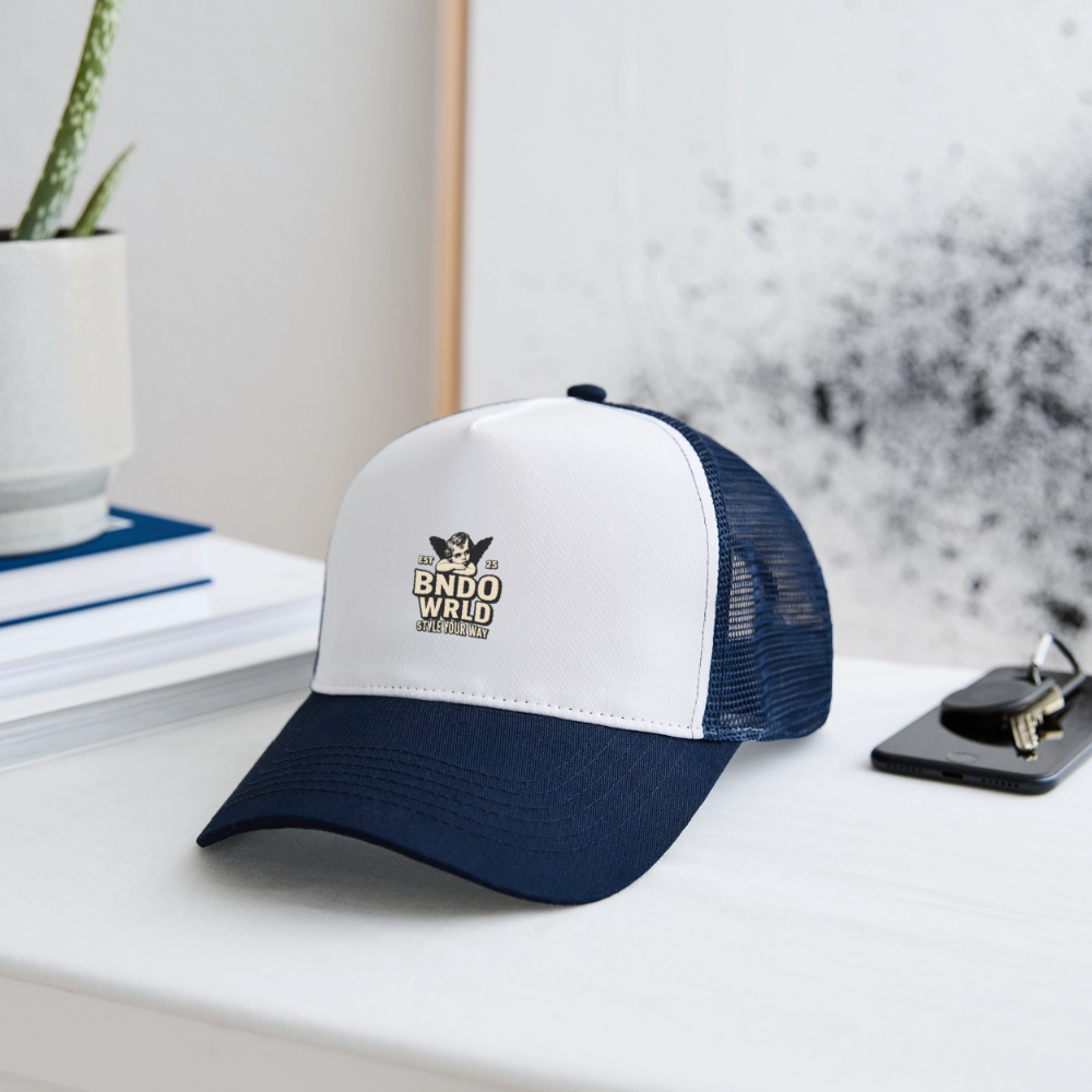 BNDOWRLD Trucker Cap - Weiß/Navy